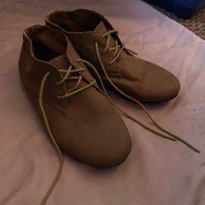 Comfortview hightops size 6.5-7